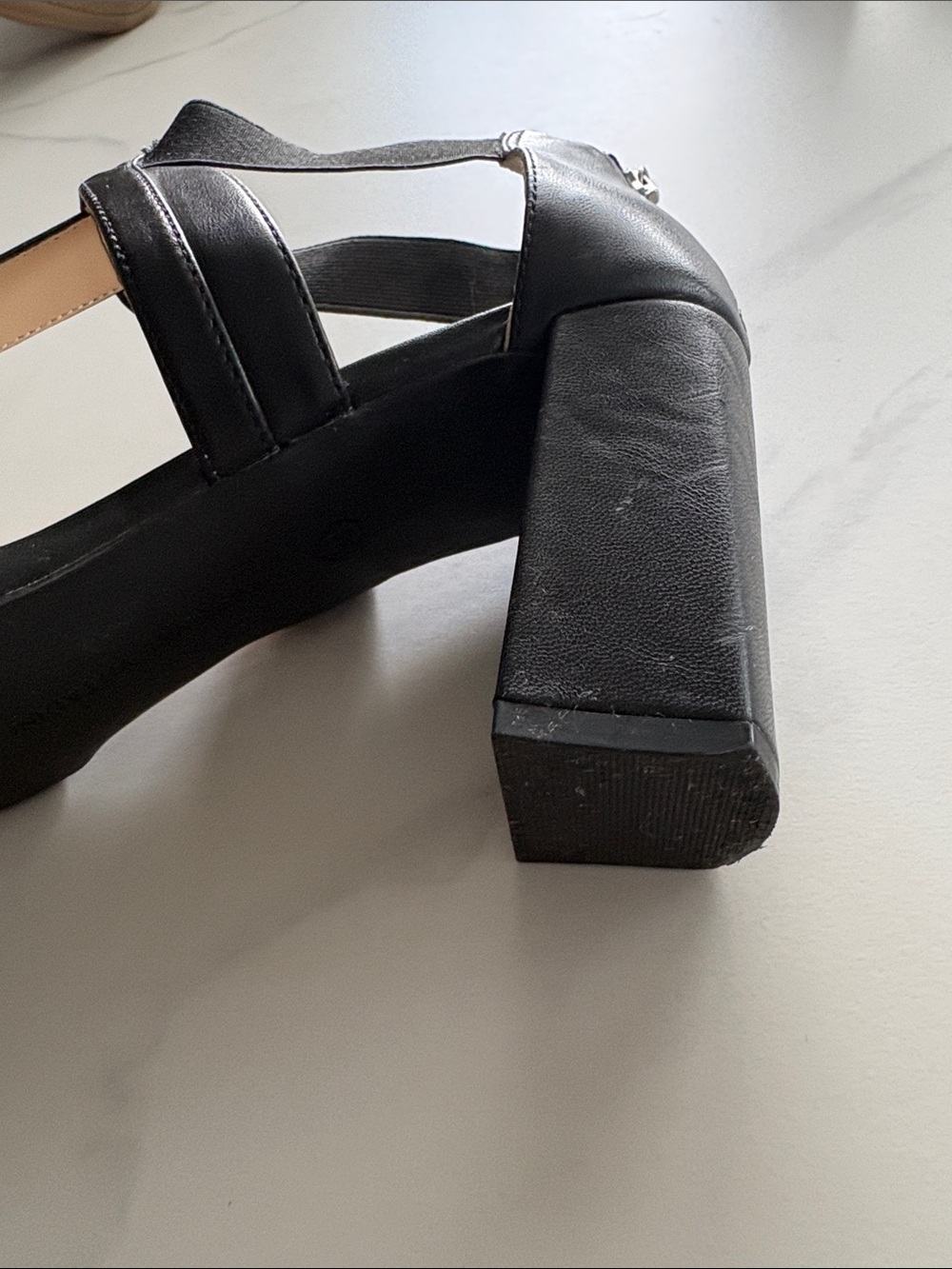 Adrienne Vittadini Black T-Strap Pointed Toe Heels - Picture 10 of 10